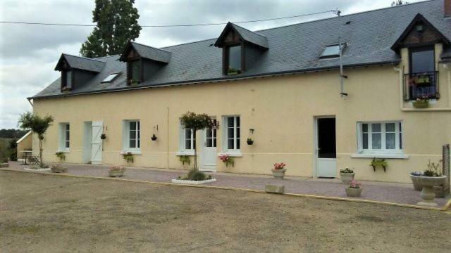 Les Hautes Mougonnieres Neuil Exteriör bild
